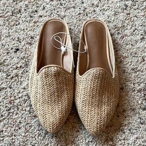 Target raffia flats, size 6.5, new, no box